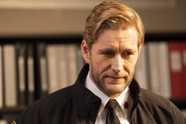 Station 19 - Těžká zkouška - Z filmu - Brett Tucker