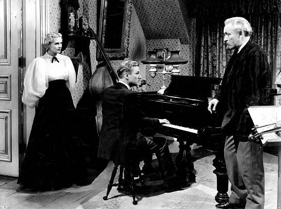Balalaika - Z filmu - Ilona Massey, Lionel Atwill