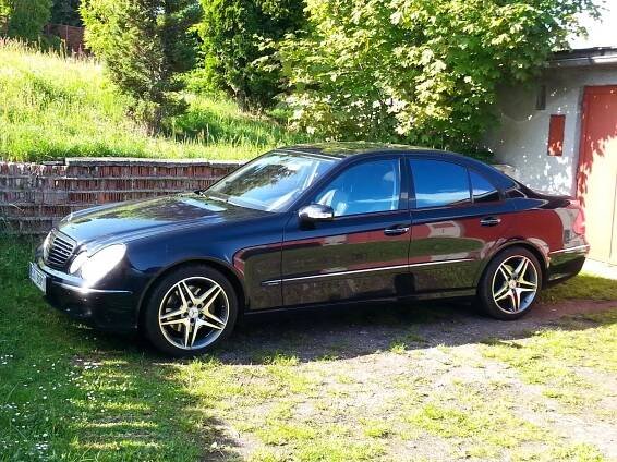 2005 Mercedes Benz W211 E500 5.0 V8 benzín 225 kW 460 Nm