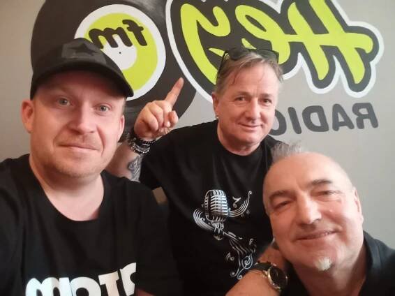 RADIO HEY - The Power Of Rock!