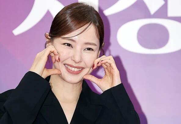 'Aema' actor Lee Ha-nee gives birth to second daughter