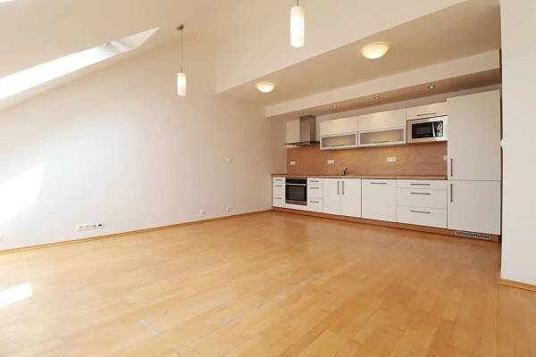 Pronájem bytu 4+kk 120 m², N. A. Někrasova, Praha, Praha