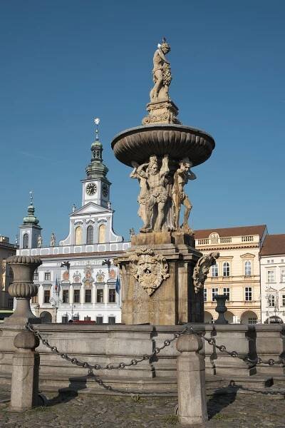 Soubor:České Budějovice Samson-Brunnen 159.jpg – Wikipedie