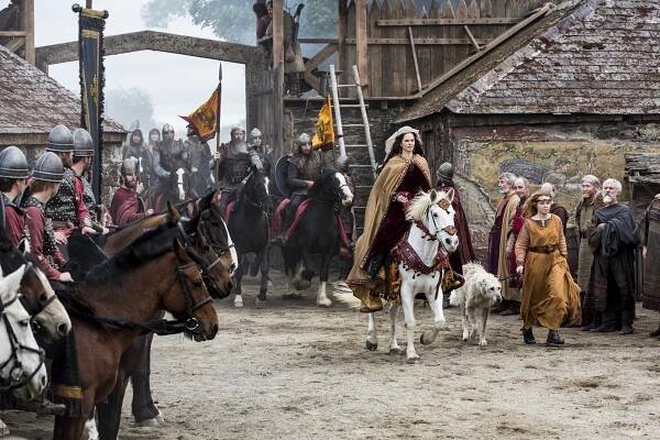 Vikingové - Ivar Bezkostný - Z filmu - Amy Bailey