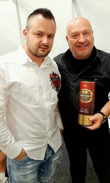 Hudební producent Petr Dvořák: Showbusiness není pro každého! Být celebritou je životní role – JV Press