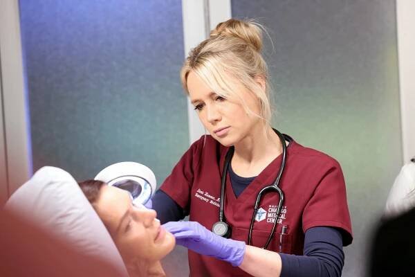 Nemocnice Chicago Med - Secret Santa Has a Gift for You - Z filmu - Kristen Hager
