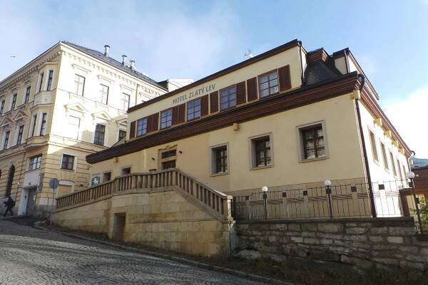 Restaurace Zlatý lev foto 1