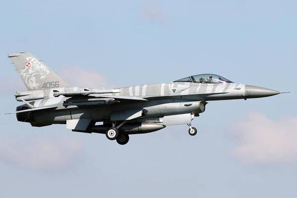 F-16C 4056
