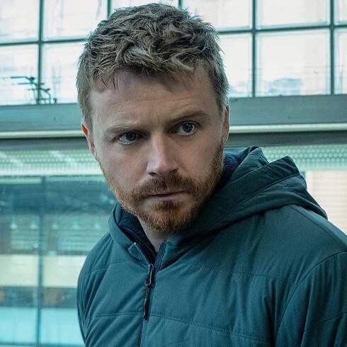 Jack Lowden to lead 