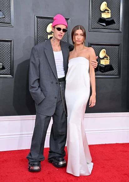 Inside Justin Bieber's 'Secluded' $26 Million Beverly Hills Mansion—as Fans Claim He 'Needs Help' Following His Coachella Appearance in 2025 | Justin bieber, Celebrities, Celebrity couples