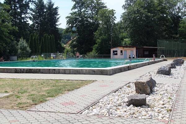 Koupaliště v Dolanech je nejlevnější, nyní tam čeká návštěvníky více novinek