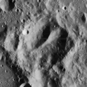 Delaunay (crater) - Wikipedia