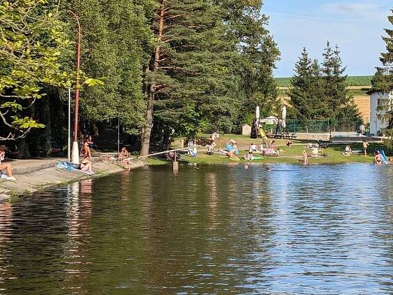 Koupaliště ve Vyskytné.