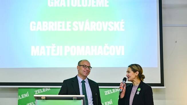 Spolupředsednická dvojice Strany zelených Matěj Pomahač a Gabriela Svárovská