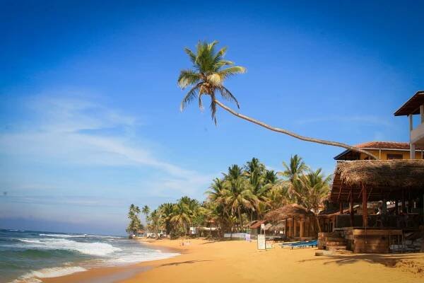 Hikkaduwa Beach (Hikka) on the map of Sri Lanka, photo, reviews