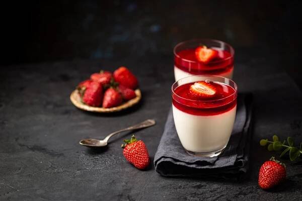 panna cotta dessert