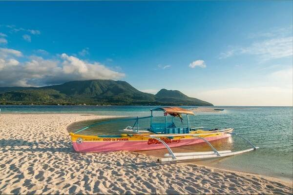 White Island – a picture-perfect sandbar in Camiguin