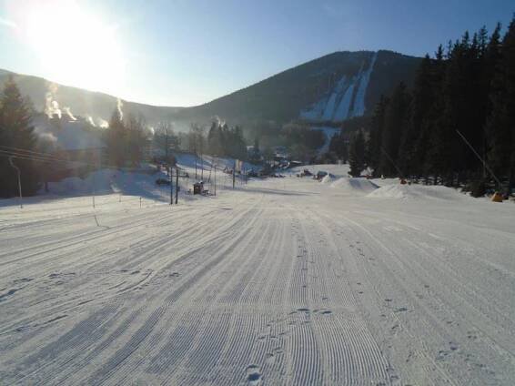 Lyžování Harrachov | Sjezdovka pro děti a lyžaře začátečníky