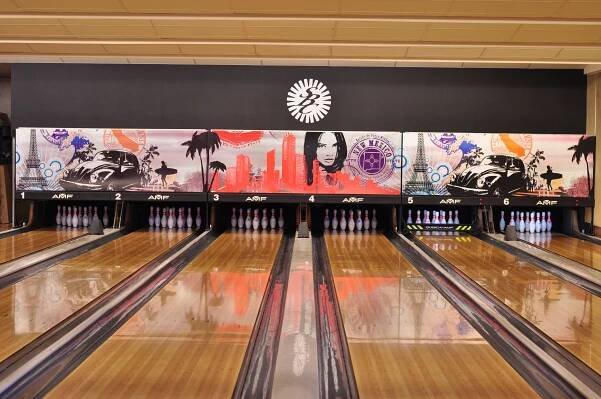 Bowling v SB centru Chodov - 6 drah pro hráče i veřejnost