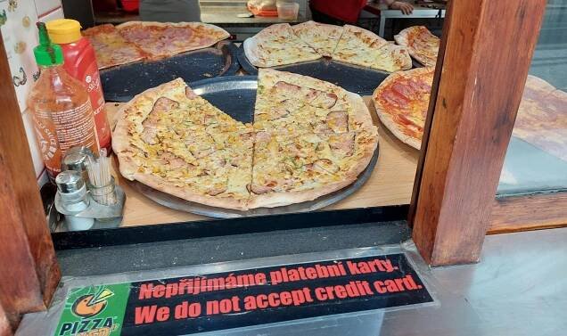 Pizza "HNED" foto 6