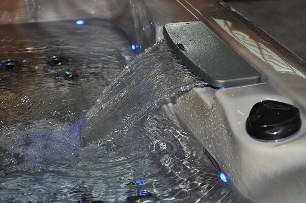 Poséidon Spa Divine Line PÉGASE M+L | Dům vířivek