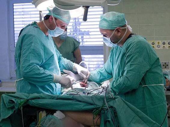 Ploténky operují v Olomouci nejšetrněji, pacient druhý den chodí