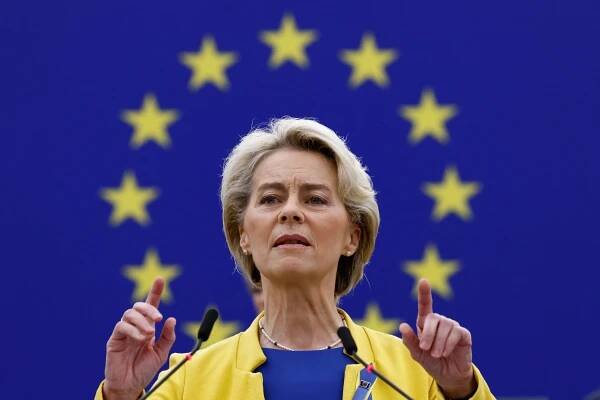 "Je to válka i proti našim energiím." Von der Leyenová promluvila o cenách elektřiny