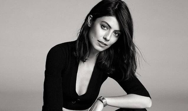 Talianska kráska - Alessandra Mastronardi za Chanel's Code Coco