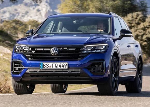 Volkswagen Touareg vyměnil V8 TDI za hybrid. Stojí přes dva miliony