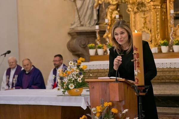 Rodina i osobnosti se loučily v Troubsku s Koudelkou. Přišel Meixner nebo Junák