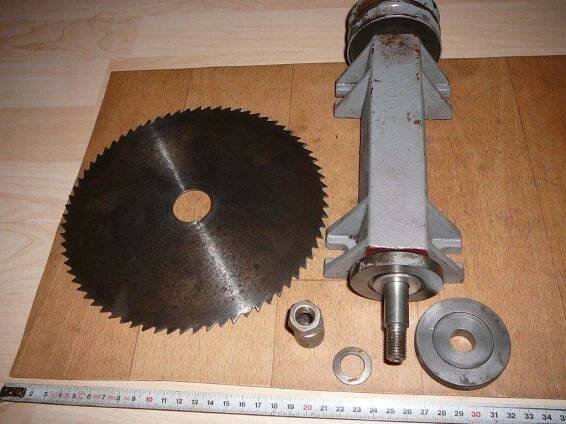 Malá nepoužitá HŘÍDEL CIRKULÁRKY-31cm-řemenice Ø76-osa Ø15+KOTOUČ Ø210 | Aukro