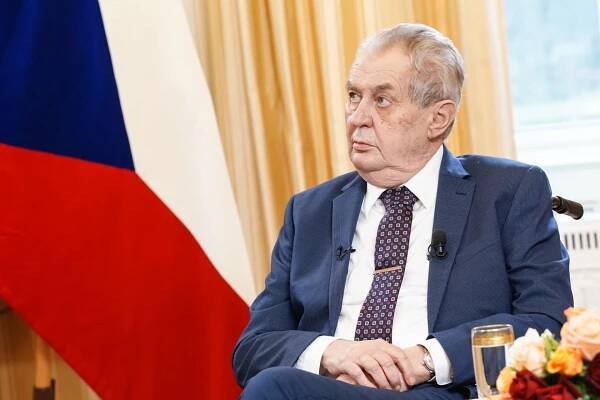 Prezident Miloš Zeman při mimořádném projevu