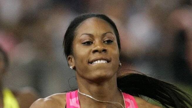 Americká čtvrtkařka Richardsová-Rossová se dokáže zranit i v hledišti - Sport.cz