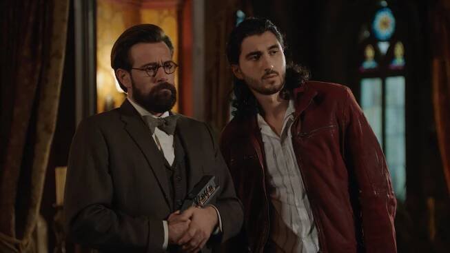 Legendy zítřka - A Woman's Place Is in the War Effort! - Z filmu - Matt Ryan, Shayan Sobhian