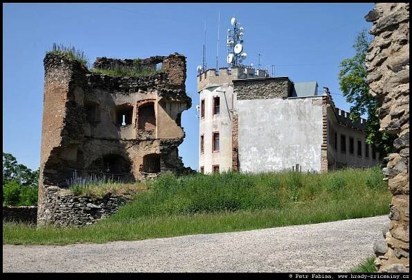 Hrady, tvrze, zámky a zříceniny – Fotografie z roku 2024 – 8.část / hrady-zriceniny.cz