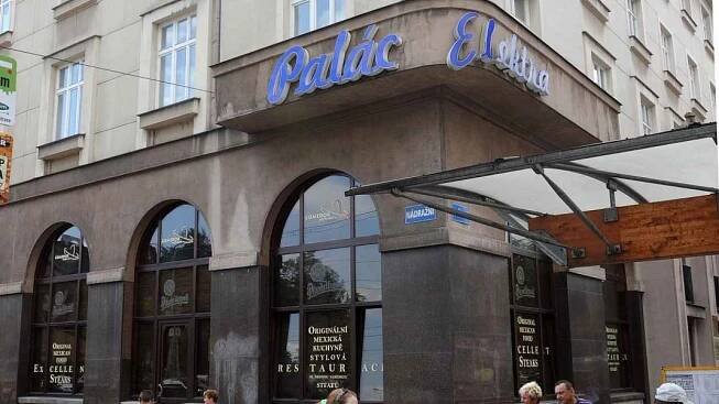 Deník zjistil: Z Elektry bude zase kavárna
