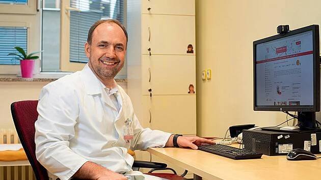 Nemůžou za to, že jsou tlustí. Obezitolog z IKEM vysvětlil, kdy to lze říkat