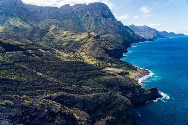 pláž playa de guayedra, přírodní park tamadaba na pobřeží oceánu poblíž agaete, las palmas, gran canaria, španělsko - gran canaria - stock snímky, obrázky a fotky