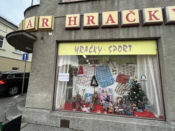 Legendární hračkářství a papírnictví končí. Hlučín přichází o kus historie