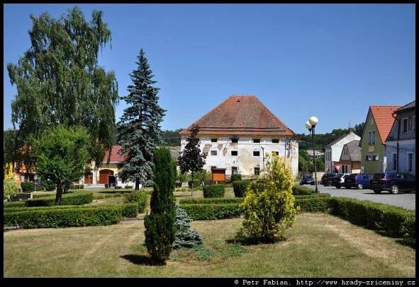 Krásná Hora nad Vltavou – fotografie / hrady-zriceniny.cz