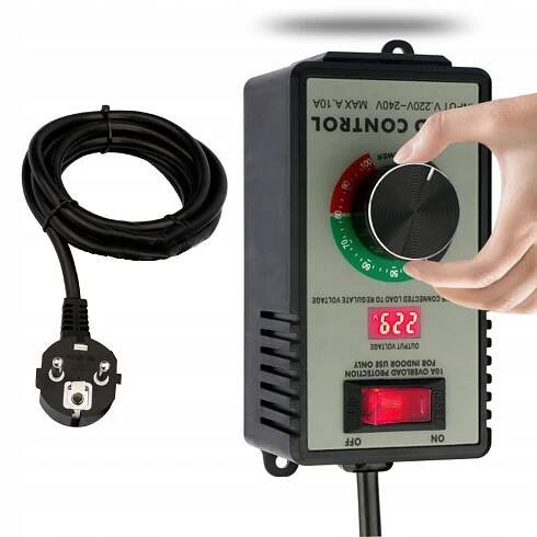 Regulátor otáček motoru výkonu napětí v krytu se zásuvkou 2000W 220V