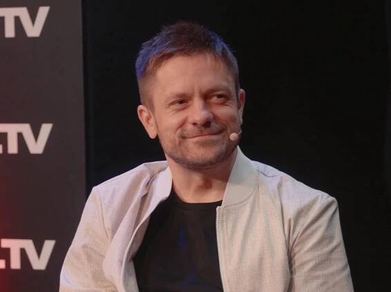Jiří Mádl o novém Džobu a režiséru Vorlovi: Mám ho rád, ale je to asociál a týrá herce