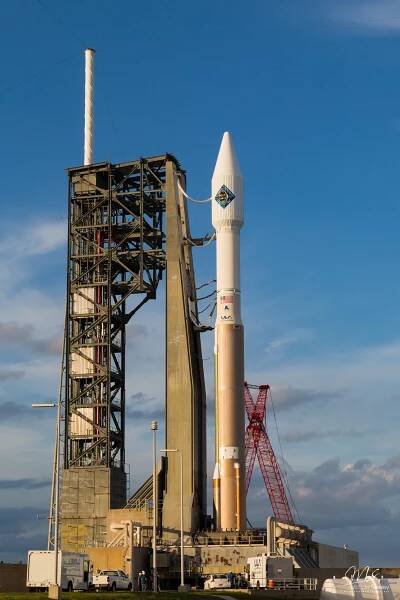 OA-4 Cygnus AtlasV on the pad
