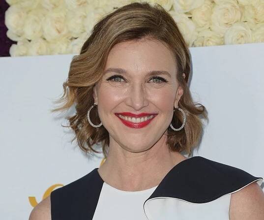 Brenda Strong Biography - Facts, Childhood, Family Life & Achievements