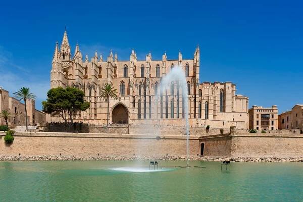 La Seu - bestaunen Sie die beeindruckende Kathedrale wĂfffffffffffffĂfffffffffff,Ăffffffffff,Ăfffffffff,Ăffffffff,Ăfffffff,Ăffffff,Ăfffff,Ăffff,Ăfff,Ăff,Ăf,Ă,Â¤hrend Ihrer Mallorca-Pauschalreise.