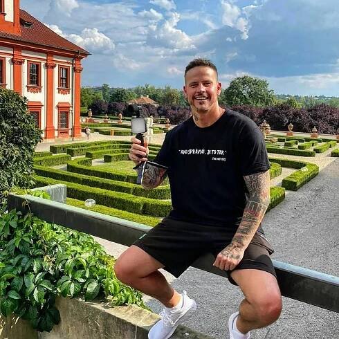 FOTO: Tomáš Rys je jeden z nejoblíbenějších českých streamerů. – stránka 92