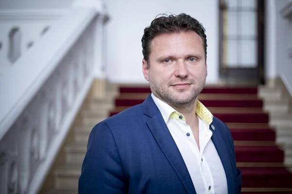 O změně, kterou prosazoval poslanec ANO Radek Vondráček, se nakonec nehlasovalo. Foto: Gabriel Kuchta, Deník N