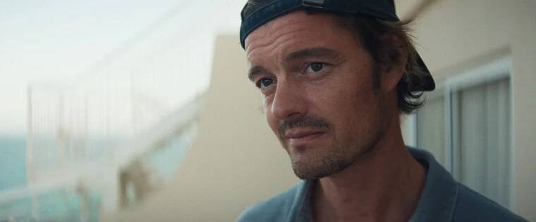 Ostrovy - Z filmu - Sam Riley