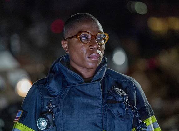 Záchranáři L. A. - Pátrání - Z filmu - Aisha Hinds