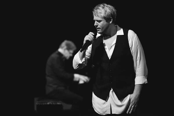 David Deyl roztančil jablonecké divadlo, dvakrát přidával